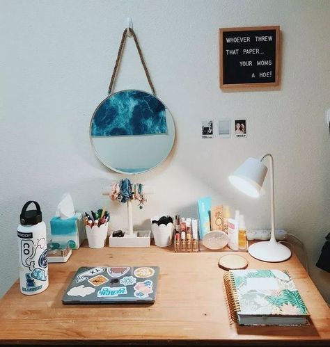 Beachy Dorm Room, Beachy Dorm, Decoration Surf, Surf Room Decor, Blue Dorm, Small Baby Room, Surf Room, Decor Organization, Beachy Room