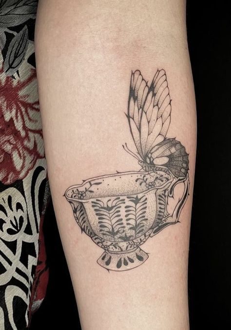 Antique Tea Cup Tattoo, Vintage Teacup Tattoo, Tea Cup Tattoo Vintage, Teacup Tattoo Vintage, Tea Tattoos, Tea Cup Tattoo, Body Doodles, Teapot Tattoo, Tea Tattoo