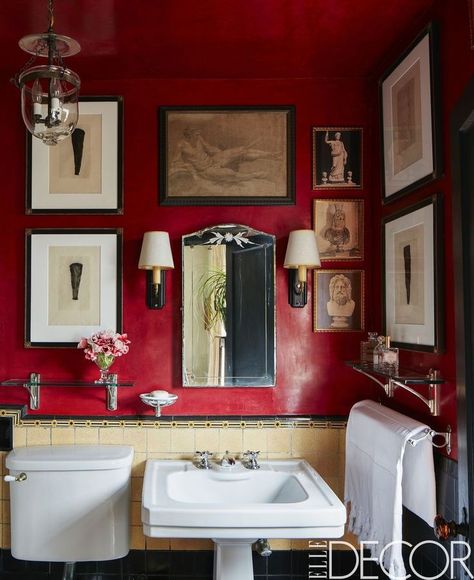 Deep Berry Reds- ELLEDecor.com Red Bathroom Walls, Red Bathroom Decor, Gorgeous Apartment, French Country Bathroom, Red Bathroom, Bathroom Gallery, Best Bathroom Designs, Deco Rose, Bathroom Walls