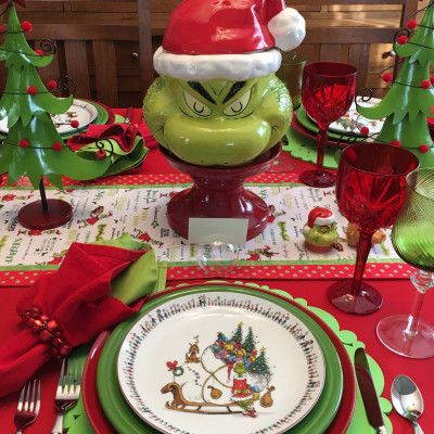 Grinch Table, Grinch Head, Whispers Of The Heart, Grinch Christmas Party, Red Tablecloth, Grinch Party, Christmas Open House, Grinch Christmas Decorations, Green Napkins