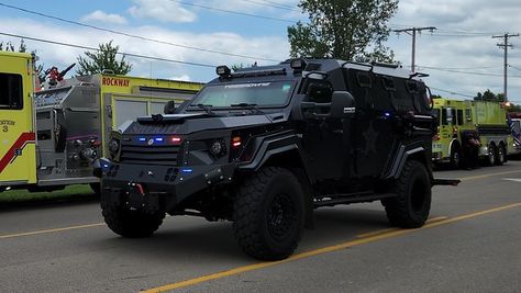 Swat Vehicles, Swat Truck, Executive Protection, Work Trucks, Luxury Cars Rolls Royce, Armoured Vehicles, Federal Law Enforcement, Black Betty, Travel Van