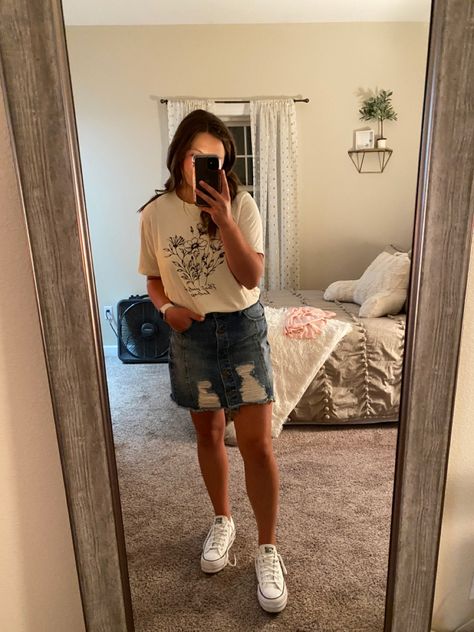 Low Top White Converse Outfit, Platform Low Top Converse, White Platform Converse Outfit, Low Top Converse Outfit, White Converse Outfit, Platform Converse Outfit, White Platform Converse, Platform Outfit, White Low Top Converse