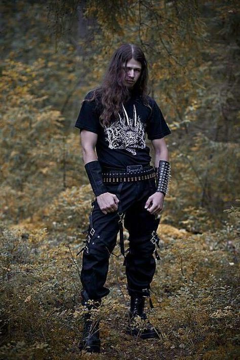 Ripped Jeans With Fishnets, Punk Outfits Men, Sauron Morgoth, Annatar Sauron, Diy Goth Clothes, Black Metal Fashion, Metalhead Fashion, Metalhead Guy, Metal Outfit