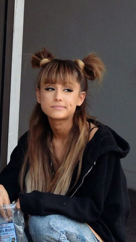 10 Hairstyles To Rock When You Have Bangs - Society19 Ariana Grande Hair, Ariana Grande Images, Ariana Grande Fans, Ariana Grande Outfits, Ariana Grande Style, Ariana Grande Cute, Ariana Grande Photoshoot, Ariana Grande Wallpaper, Ariana Grande Photos