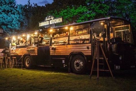 Food Truck Event Festivals, Festival Food Truck, Burger Truck, Classic Hamburger, Food Truck Business Plan, Foodtrucks Ideas, Burger Kitchen, Burger Van, Coffee Food Truck