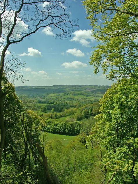 Derbyshire Dales Derbyshire Aesthetic, Derbyshire Dales, Country Views, Scotland Landscape, Mountain Landscape Photography, Concept Art World, Skye Scotland, Scotland Castles, Landscape Photography Tips