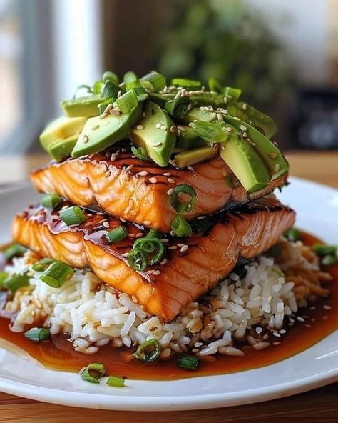 Terrific Diabetic Recipes | Teriyaki Salmon Avocado Rice Stack 🍣🥑 | Facebook Avocado Rice, Salmon Avocado, Teriyaki Salmon, Teriyaki Sauce, Salmon Fillets, Foods To Eat, Sesame Oil, Soy Sauce, Great Recipes