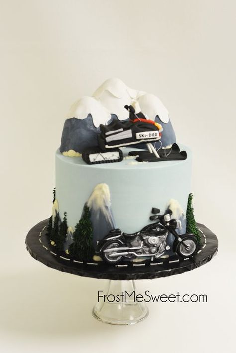 Motorcycle Cake Ideas, Snowmobile Cake, Cake Motorcycle, Motorcycle Birthday Cakes, Cake Ideas For Men, Harley Davidson Cake, Motorcycle Cake, Motorcycle Party, Motorcycle Birthday