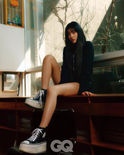 Yoon Photoshoot, Yoon Stayc, Stayc Yoon, Gq Korea, 12 November, Gq Magazine, Popular Music, Kpop Girl Groups, Electronic Music