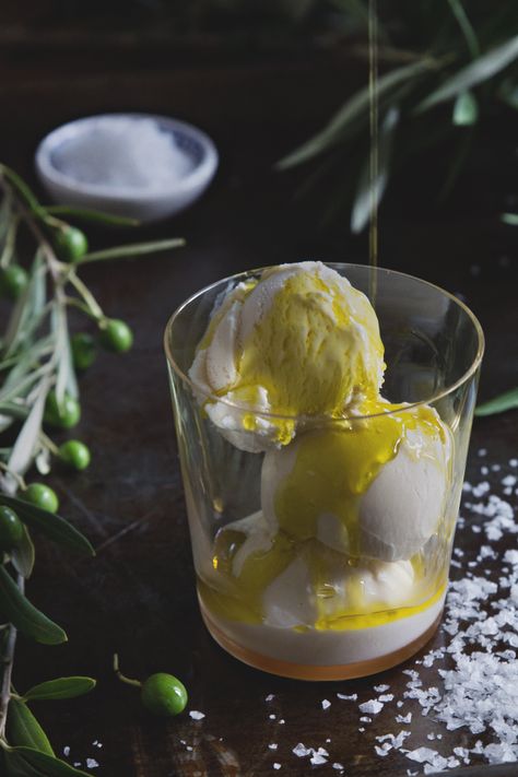 Weird Ice Cream Flavors, Olive Oil Ice Cream, Olive Oil Recipes, Homemade Ice Cream Recipes, Food Combining, Ice Ice Baby, Ice Cream Desserts, Rocky Road, An Ice Cream