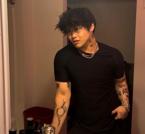 ✨ Hop Tattoo, Hip Hop Tattoo, Male Aesthetic, Emo Boyfriend, I Feel You, Cool Outfits For Men, Attractive Guys, Asian Boys, Asian Men