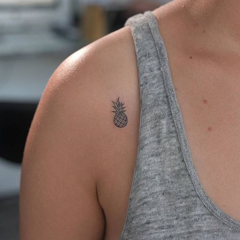 Small Pineapple Tattoo, Pinapple Tattoos, Hawaii Tattoos, Pineapple Tattoo, Marquesan Tattoos, Inspiration Tattoos, Hawaiian Tattoo, Friend Tattoos, Tattoo Trends