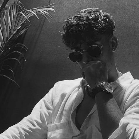 Black And White Boys Dp, Black Aesthetic Dp, Photography Aesthetic Men, Black And White Photography Aesthetic, Black And White Photography Men, Black Dp Boy, Black And White Dp, Mikey Murphy, Dp Boy