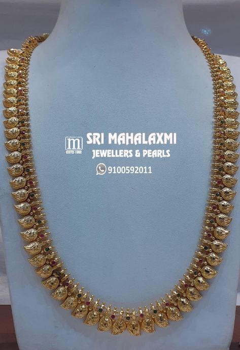 Mango Mala Jewellery Gold, Mango Mala Jewellery, Haaram Designs, Mango Haram, Mango Mala, Mango Necklace, Gold Jewels Design, Mala Jewelry, Gold Jewelry Outfits