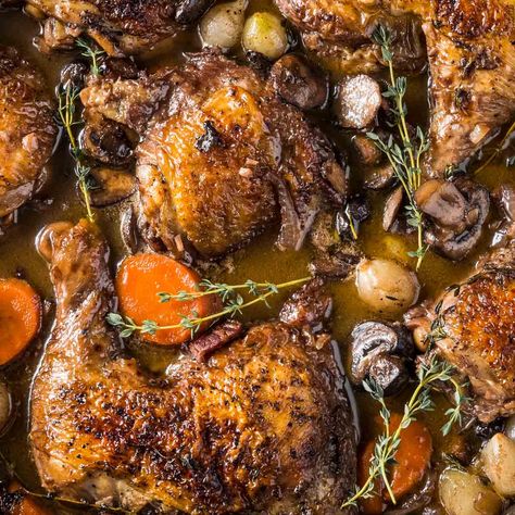 Coq au Vin Ina Garten Chicken, Coq Au Vin Recipe, Chicken Francese, Reheat Chicken, Ina Garten Recipes, Chicken Cutlets, Jamie Oliver, Yum Yum Chicken, Traditional Food