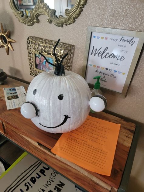 Diary of a wimpy kid literary pumpkin Diary Of A Wimpy Kid Pumpkin Ideas, Diary Of A Wimpy Kid Pumpkin, Pumpkin Inspo, Book Character Pumpkins, Character Pumpkins, Kid Halloween, Diary Of A Wimpy, Jeff Kinney, Diary Of A Wimpy Kid