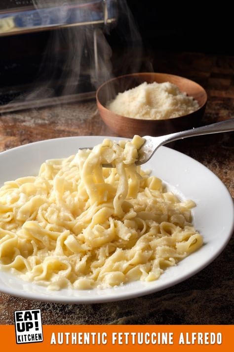 Authentic Italian Alfredo Sauce Recipe, Authentic Alfredo, Italian Alfredo, Authentic Alfredo Sauce, Fettucini Alfredo Recipe, Fettucini Alfredo, Parmesan Reggiano, Semolina Flour, Fettuccine Alfredo Recipes