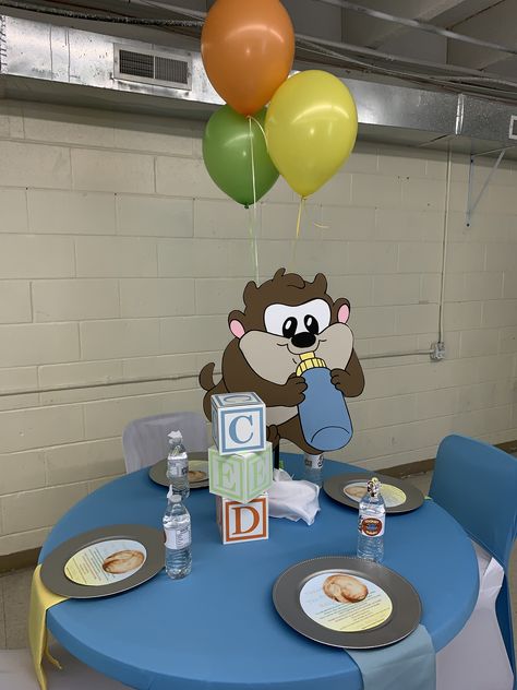 Looney Toons Birthday Party Ideas, Diy Looney Tunes Party, Looney Tunes 1st Birthday Party, Looney Tunes Baby Shower Ideas, Looney Tunes First Birthday Party Ideas, Looney Tunes Gender Reveal, Baby Looney Tunes Baby Shower Theme, Looney Tunes Birthday, Looney Tunes Party