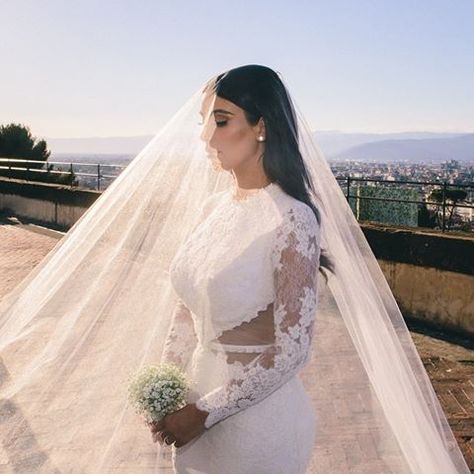 Kardashian Wedding Dress, Kim Kardashian Wedding Dress, Kim Kardashian Wedding, Kardashian Wedding, Celebrity Wedding Dresses, Kkw Beauty, Fancy Wedding Dresses, Civil Wedding, Wedding Goals