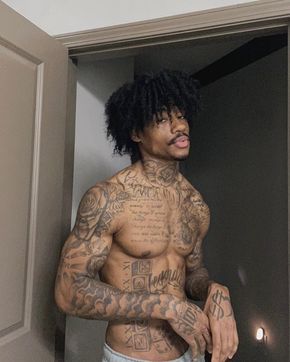 Black People Tattoos, Cute Dreads, Light Skin Men, Dark Skin Boys, Dark Skin Men, Black Men Street Fashion, Black Men Hairstyles, Cute Black Guys, Custom Tattoo Design