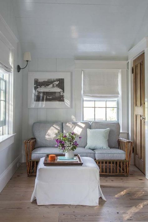 Breezy summer retreat inspired by nautical elements in Sag Harbor Gambrel House, Steven Gambrel, White Pic, Narrow Minded, Coast House, Screened Porches, Best Laminate, Shiplap Walls, Sunroom Ideas