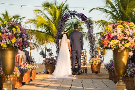 Key West All-Inclusive Weddings Resort - Elopement Packages Florida Rose Wedding Theme, Christmas Wedding Themes, Florida Keys Wedding, All Inclusive Wedding Packages, Nautical Wedding Theme, Key West Wedding, Gold Wedding Theme, Romantic Garden Wedding, Wedding Themes Fall