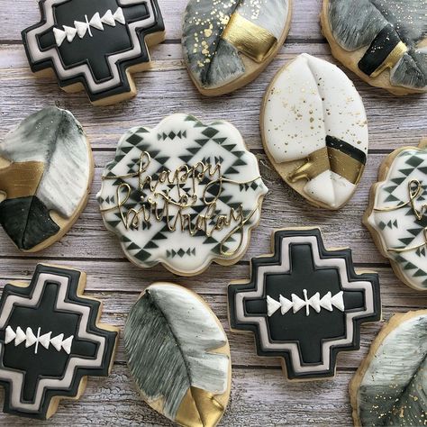 Alexandria Eisenbach on Instagram: “Happy birthday to someone who loves feathers and all things Aztec. I can definitely get on board 😍” Aztec Birthday Party, American Cookies, Rodeo Birthday Parties, Cookie Shop, Decorative Cookies, Rodeo Birthday, Western Food, Winter Birthday, Christmas Cookies Decorated