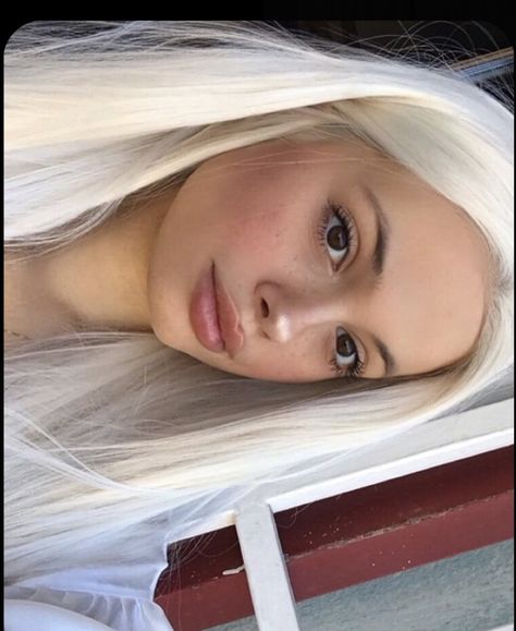 Blonde Hair Goals, Ice Blonde Hair, Platinum Hair Color, Bleach Blonde Hair, Light Blonde Hair, Blonde Hair Inspiration, Platinum Hair, Pretty Hair Color, White Blonde