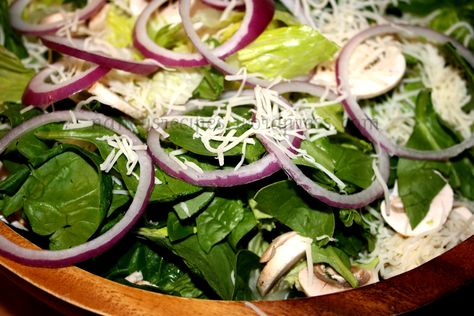 Lettuce Salad Recipes, Potluck Salad, Wild Rice Salad, Meat Eater, Spinach Salad Recipes, Raw Spinach, Salad Recipes Video, Junior League, Fun Salads