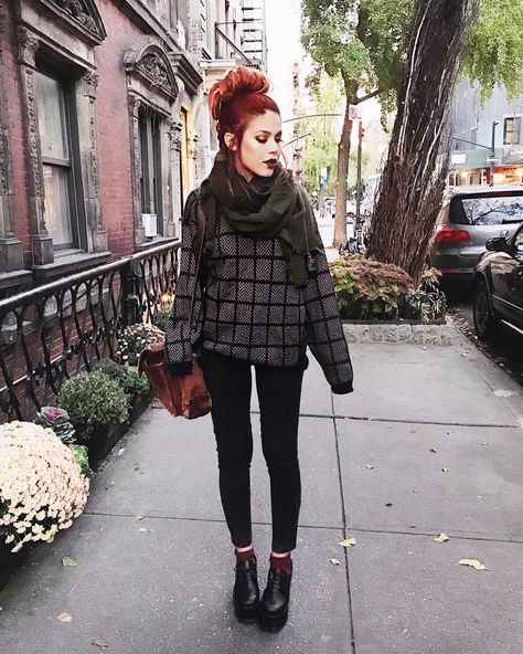 Edgy Winter Outfits Grunge, Edgy Winter Outfits, Cold Weather Outfits Winter, Luanna Perez, Casual Goth, West Village, Goth Outfits, Alternative Outfits, Edgy Outfits