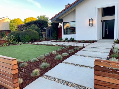 Modern Front Yard Walkway, Spanish Modern Front Yard, Modern Minimalist Front Yard Landscaping, Luxury Front Yard Landscaping, Front Yard Patio Ideas Curb Appeal, Front Yard Pavers Curb Appeal, Modern Drought Tolerant Front Yard, Modern Front Yard Design, Xeriscape Front Yard California