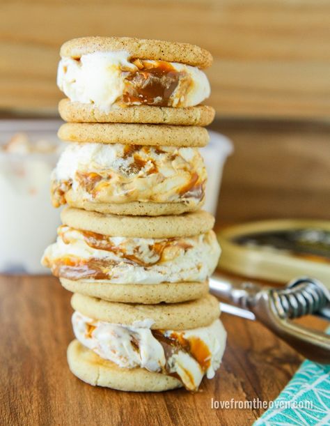 Snickerdoodle Ice Cream, Easy Snickerdoodles, Love From The Oven, Ice Cream Sandwiches Recipe, Caramel Ice Cream, Ice Cream Sandwiches, Cream Sandwich, Ice Cream Desserts, Caramel Flavoring