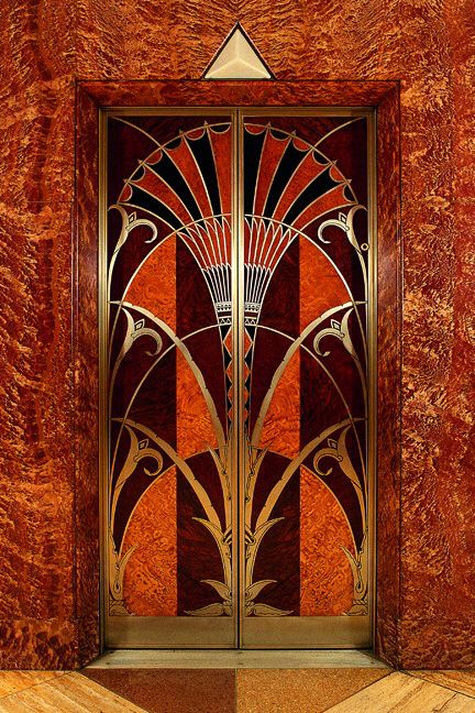 Chrysler Building elevator Interior Art Deco, Art Deco Doors, Arsitektur Art Deco, Starověký Egypt, Art Deco Door, زجاج ملون, Art Deco Inspiration, Motif Art Deco, Porte Decorate