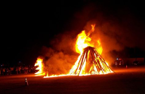 Beltane 2019 - Fire, Fertility, and Festivities - The Gypsy Thread The History Of Halloween, History Of Halloween, Sacred Well, Halloween History, Fire Festival, First Day Of Winter, Queen Of Heaven, Halloween Series, Mother Goddess