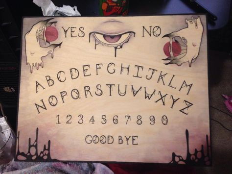 Ouija Board Drawing Easy, Oujia Board Drawing, Ouija Board Drawing, Ouija Board Painting, Ouija Board Artwork, Mini Ouija Board, Handmade Ouija Board, Spirit Board Ouija Vintage, Wooden Pallet Crafts