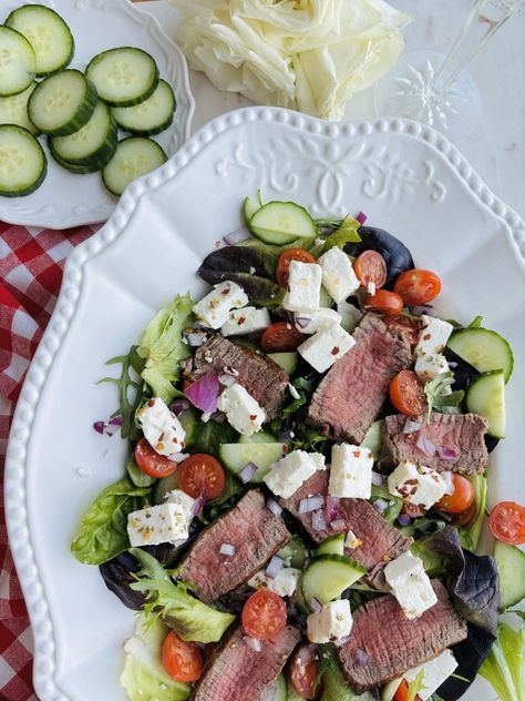 Filet Mignon and Feta Salad Filet Mignon Salad Recipe, Fig Balsamic Vinegar, Healthy Steak, Steak Dinners, Mignon Steak, Filet Mignon Steak, Tender Steak, Sliced Steak, Steak Salad