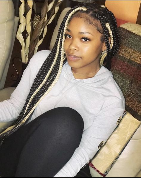 Black And Blonde Box Braids, Pink Box Braids, Brown Box Braids, Box Braids Updo, Box Braids Pictures, Braids Color, Black Box Braids, Colored Box Braids, Medium Hair Braids