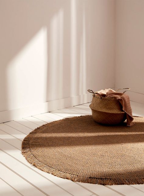 Circle Entryway Rug, Round Rug Foyer, Round Rugs Entryway, Round Rug Entryway, Round Jute Rug, Office Guest Bedroom, Circular Rug, Dads Room, Natural Mood