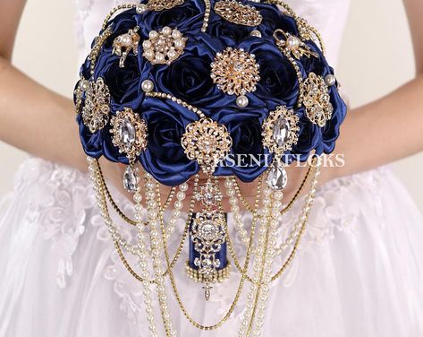 Bridal Bouquet Navy, Navy Wedding Bouquet, Moonlight Wedding, Navy Bouquet, Asia Wedding, Motorcycle Wedding, Costume College, Gold Bouquet, Jeweled Bouquet