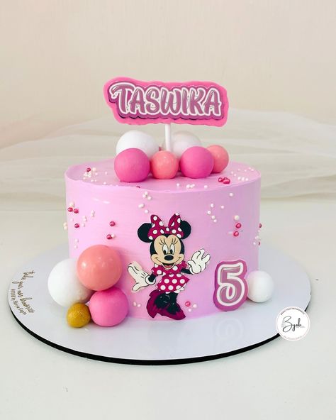 A little mini mouse themed classic cake for our little girl! 🎀 [mini mouse, cakes for baby girls, 5 months cake, byob, Delhi baker, indirapuram, boutique bakery, customised cakes ] Customised Cakes, Classic Cake, Mini Mouse, 5 Months, Baby Cake, Instagram A, Boutique, Cake