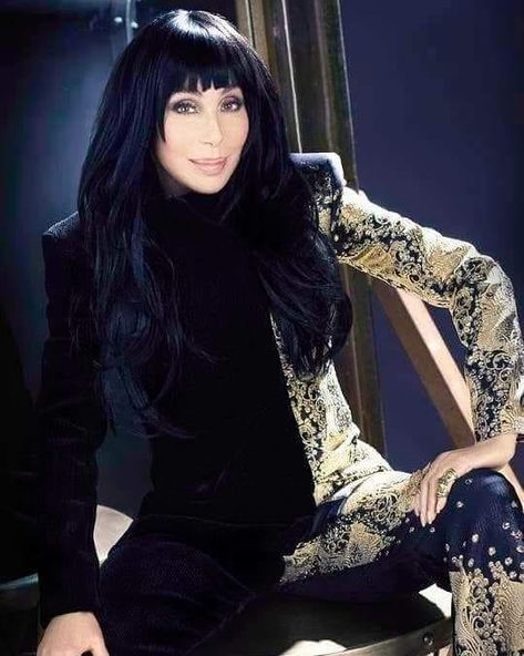 Jewel Singer, Groovy Chick, Cher And Sonny, Cher Outfits, Cher Bono, Cher Photos, Linda Ronstadt, How Old, Dancing Queen