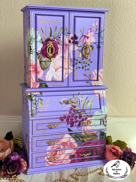 Lavender Furniture, Provincial Decor, Vintage Furniture Makeover, Whimsical Painted Furniture, Painted Jewelry Boxes, Decoupage Furniture, Diy Furniture Renovation, Furniture Rehab, Painting Furniture Diy