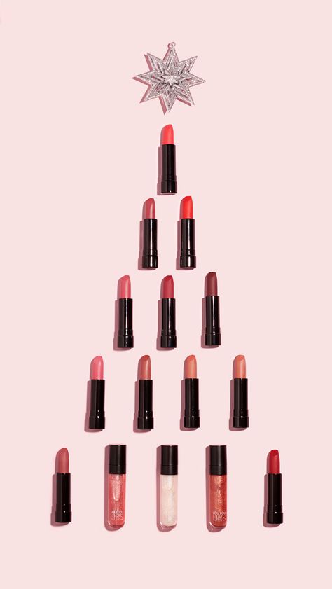 Loved getting into the festive spirit creating this Christmas product shoot for Lou Lou Lips. Who wouldn’t want a Christmas tree made out of lipsticks? #christmasproductphotography #christmasphotoshoot #christmasproductphotoshoot #christmasphotographyflatlay #productphotography #cosmetics #australiancosmetics #australiancosmeticsbrand #flatlay #contentcreation