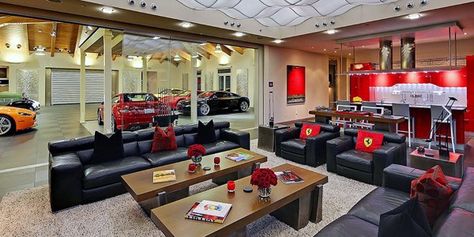 Top 50 Best Garage Bar Ideas - Cool Cantina Workshop Designs Dream House Garage, Garage Bar Ideas, Best Man Caves, Extra Space Storage, Garage Loft, Cool Garages, Ultimate Garage, Dream Car Garage, Luxury Garage