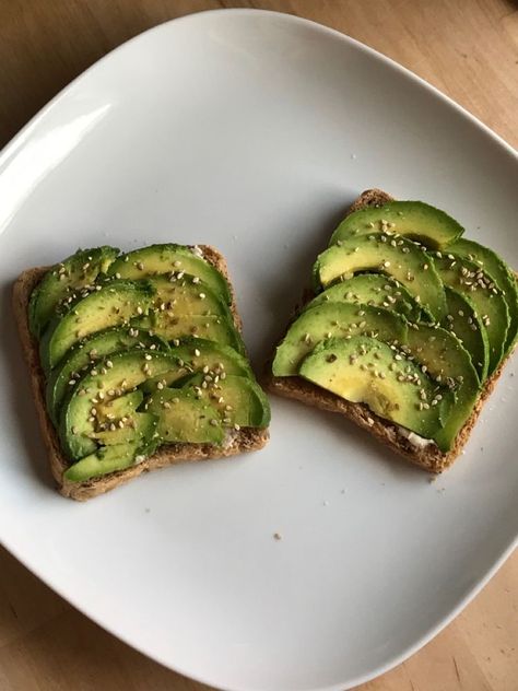 Gg Crackers, Lunch Toast, Cheese Keto, Girl Energy, Day Aesthetic, Avocado Breakfast, Scandinavian Food, Eat In A Day, Inspired Aesthetic