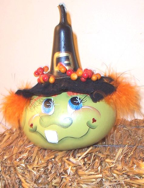 Fall Gourds, Halloween Gourds, Gorgeous Gourds, Gourds Birdhouse, Decorative Gourds, Hand Painted Gourds, Adornos Halloween, Gourds Crafts, Painted Gourds