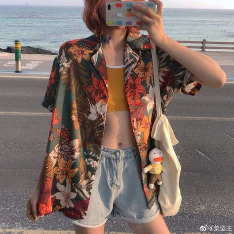 Swimsuit Beach, Grunge Vintage, Trending Fashion, Swaggy Outfits, Fashion Mode, Mode Inspiration, Looks Vintage, Retro Outfits, Aesthetic Outfits