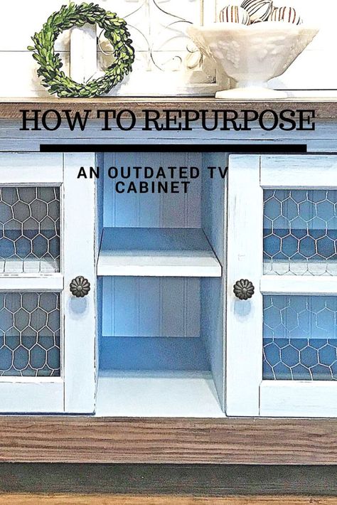 Take an outdated TV cabinet/console and repurpose it into a farmhouse bench with storage Tv Cabinet Redo, Tv Stand Upcycle, Antique Tv Cabinet, Antique Tv Stands, Tv Stand Makeover, Tv Stand With Glass Doors, Old Tv Stands, Furniture Repurposing, Old Entertainment Centers