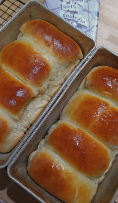 Milk Bread Aesthetic, Bread Aesthetic, Japanese Milk Bread, Honey Bread, Food Japan, Honey Toast, Milk Bread, Coffee Cozy, At Midnight