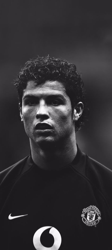 Cristiano Black And White, Cristiano Ronaldo Black Wallpaper, Ronaldo Black And White Wallpaper, Black Lovers Wallpaper, Cr7 Black And White, Cr7 Black Wallpaper, Ronaldo Aesthetic Wallpaper, Ronaldo Black And White, Cristiano Ronaldo Aesthetic